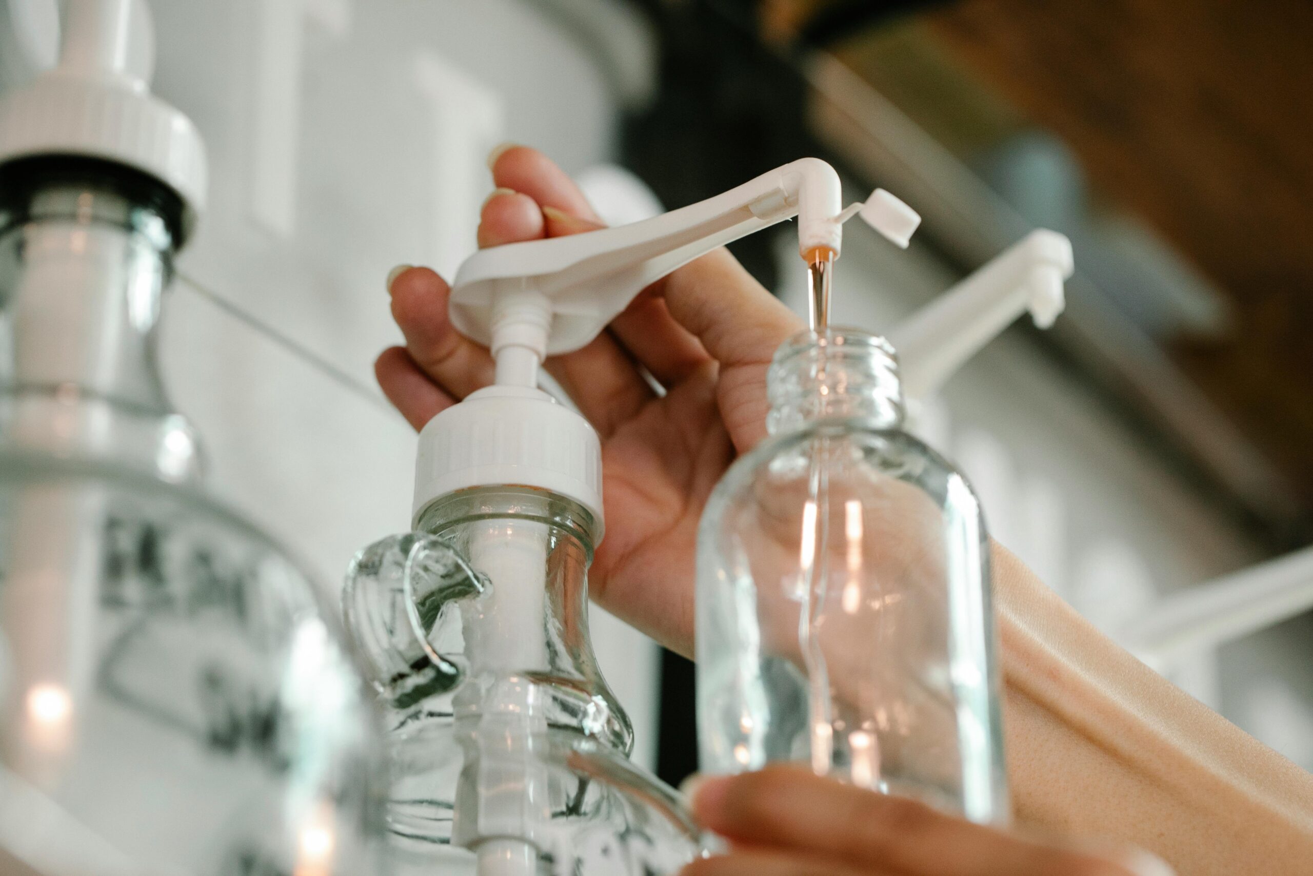 Refillable Shampoo & Soap Options: A Sustainable Choice for Cleaner Living