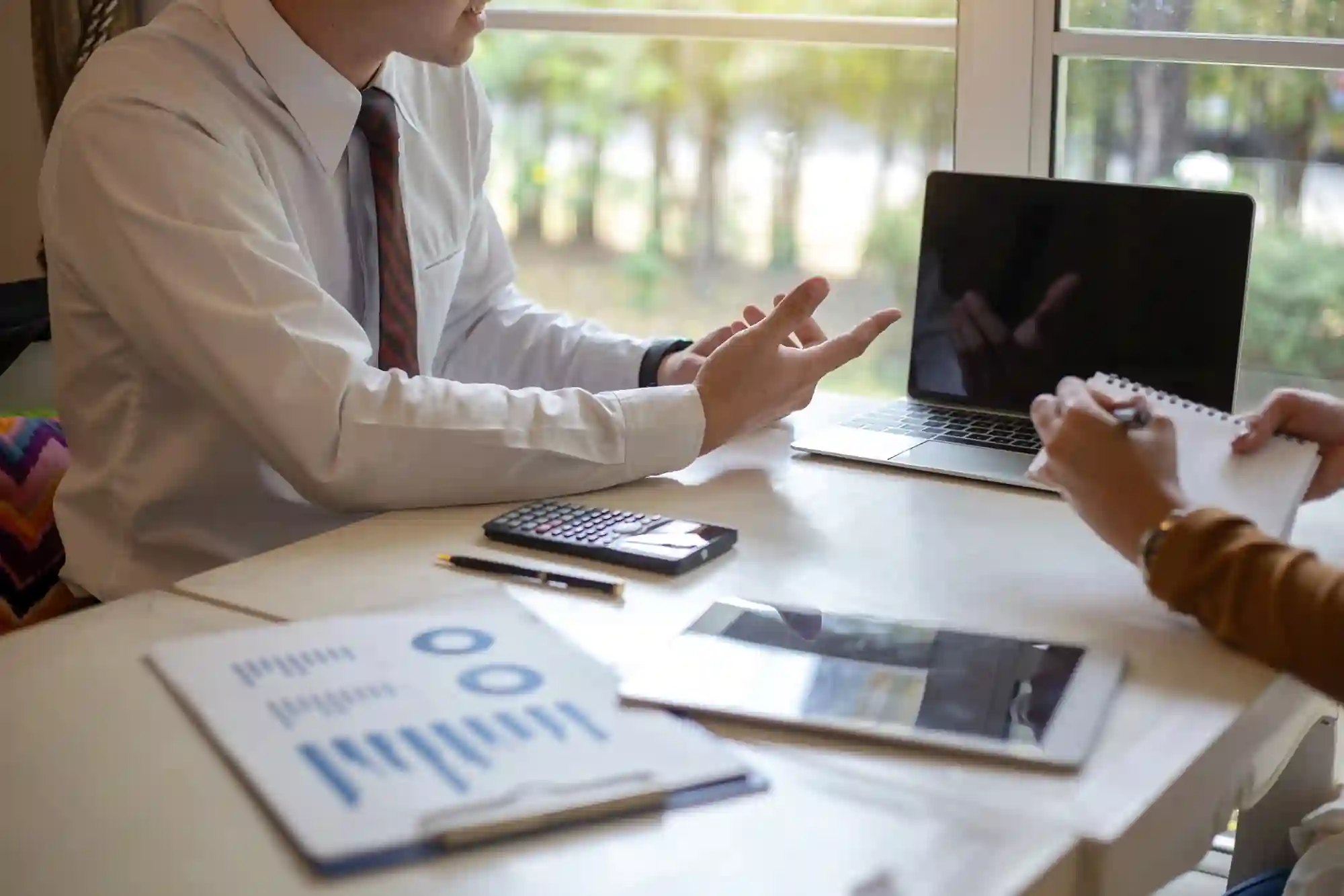 10 Smart Investing Strategies for Beginners in 2025