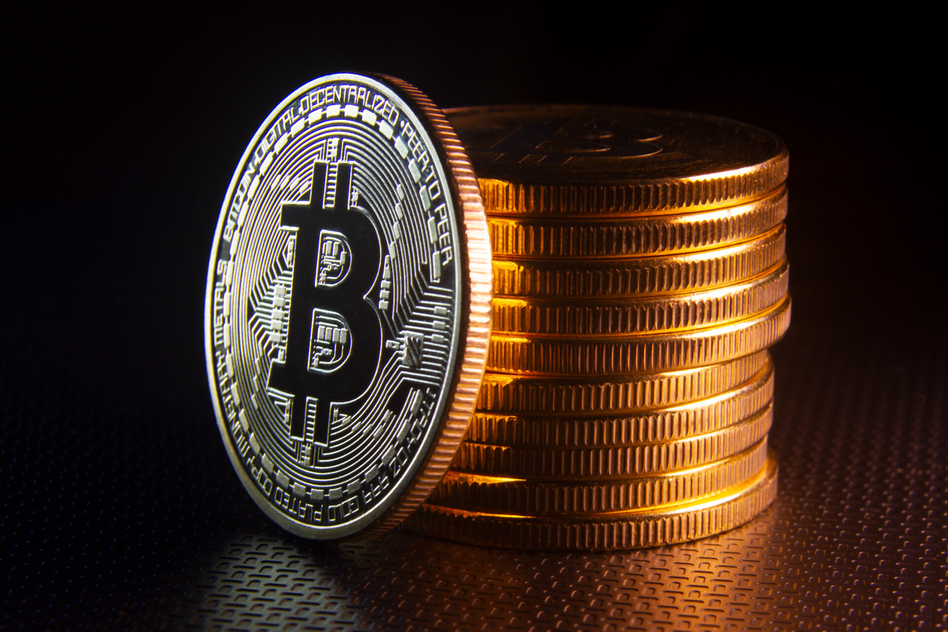 Bitcoin vs. Gold: Which Is the Better Store of Value in the Digital Age?