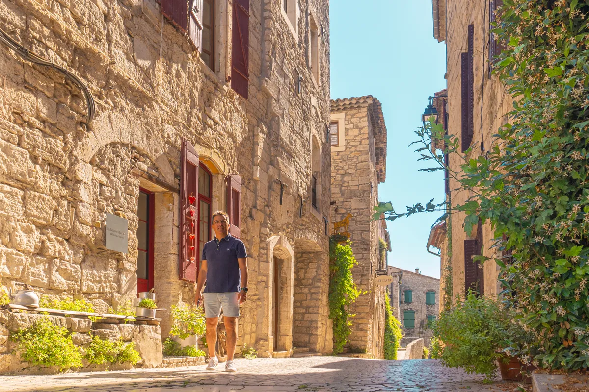Heritage and Ancestry Travel: Discovering Your Roots Through Meaningful Journeys